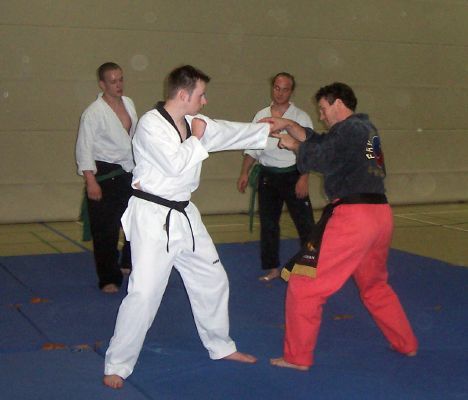 Master Wachsmann teaching Empty Hand Techniques